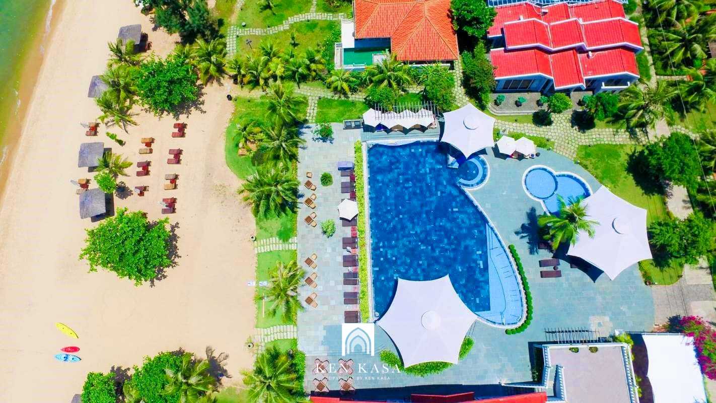 Hồ bơi ngo&agrave;i trời tại Mercury Ph&uacute; Quốc Resort & Villas